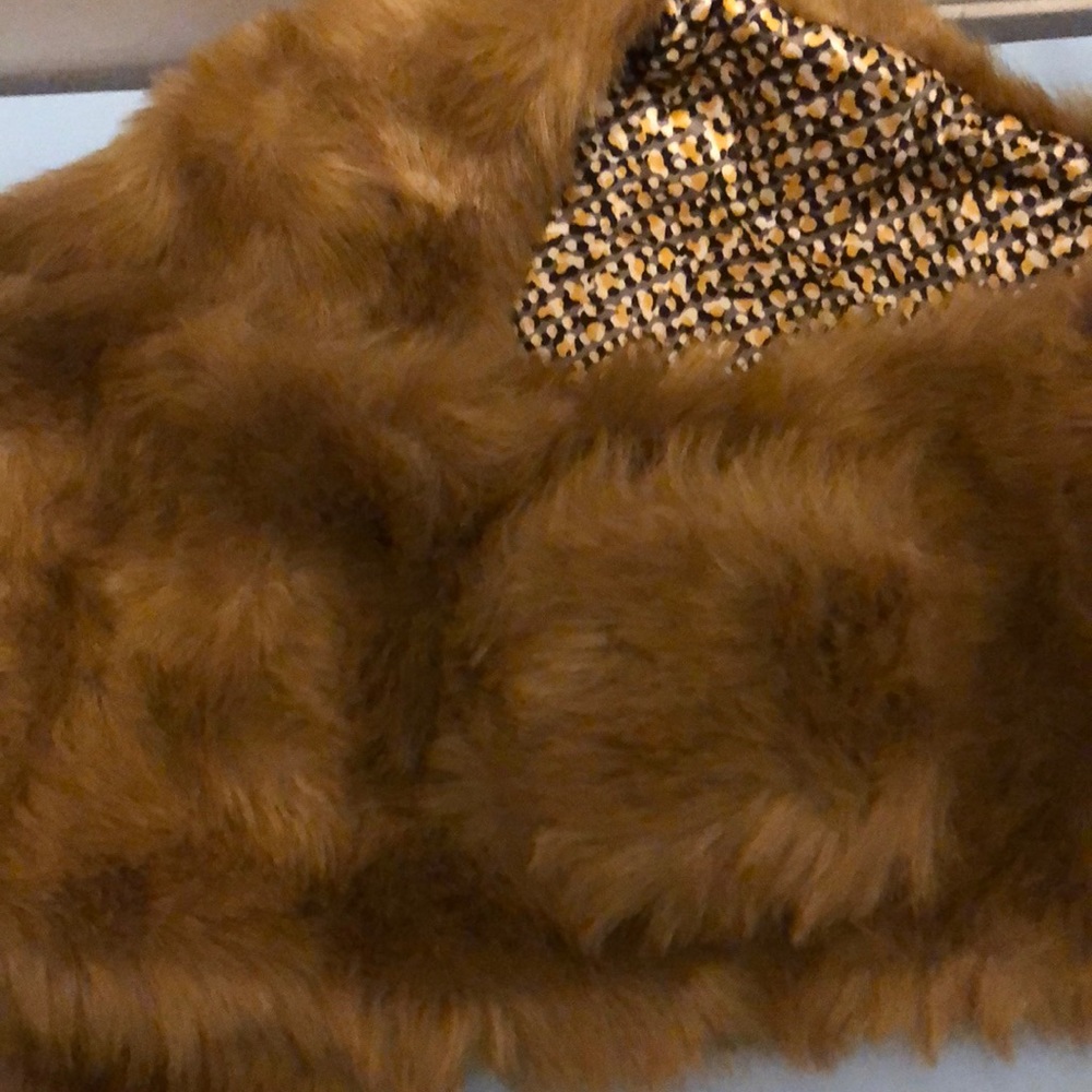 Banana Republic  Neck wrap scarf